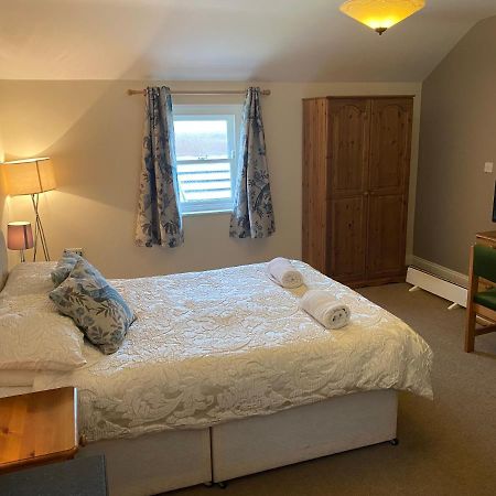 The Duke Of Edinburgh Inn Newgale Εξωτερικό φωτογραφία