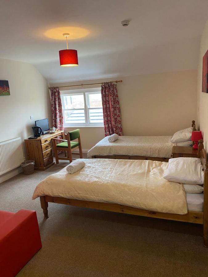 The Duke Of Edinburgh Inn Newgale Εξωτερικό φωτογραφία